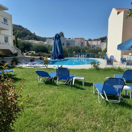 Michalis Litinas Apartments Agia Marina Extérieur photo