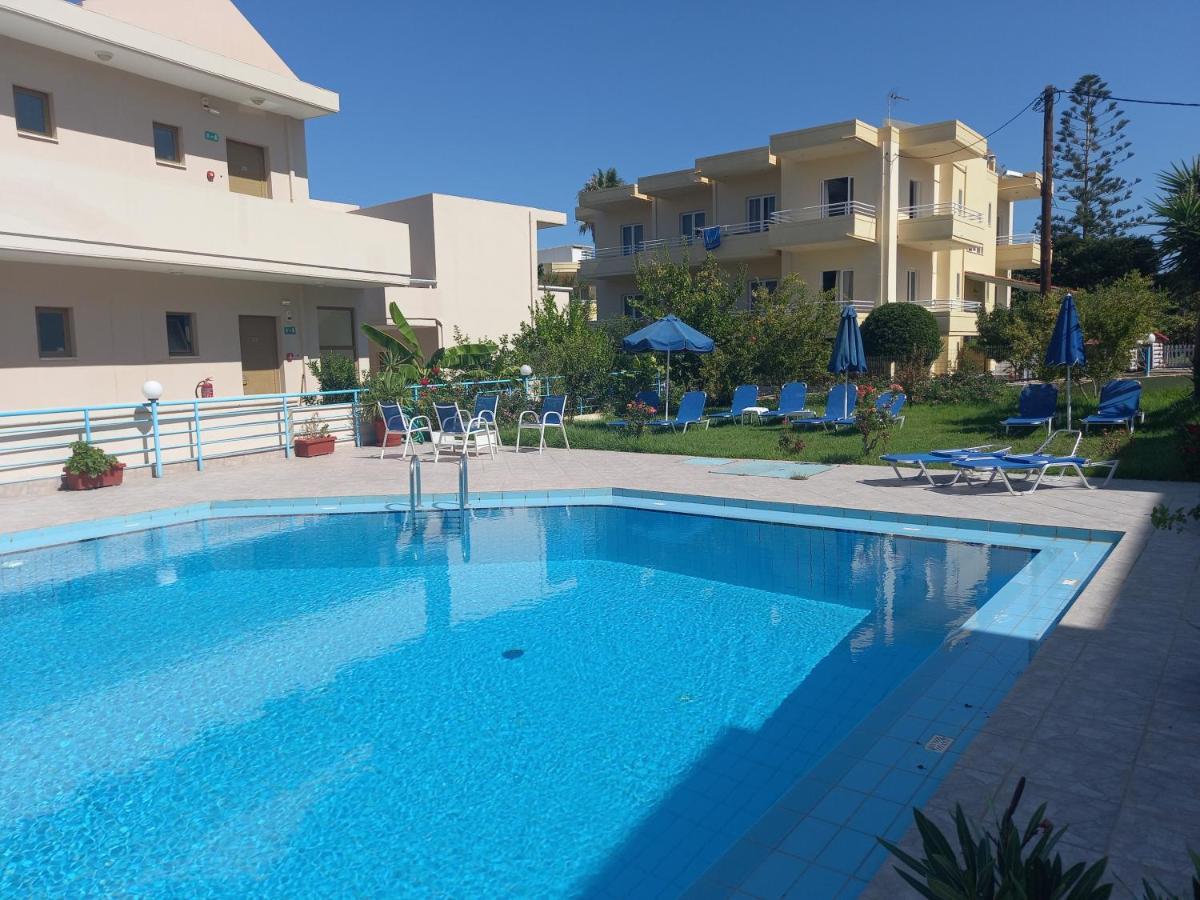 Michalis Litinas Apartments Agia Marina Extérieur photo