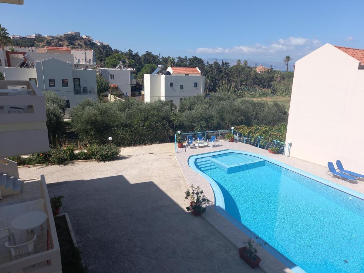 Michalis Litinas Apartments Agia Marina Extérieur photo